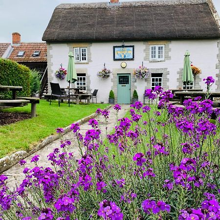 The Kingsdon Inn Exterior foto